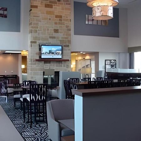 Holiday Inn Express & Suites Fredericksburg By Ihg Buitenkant foto